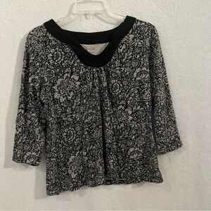 Croft & Barrow Black and White Floral Blouse